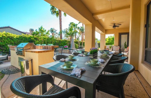 Rancho Santana Villa | 5BR Resort Style Entertainer with Pool, Spa, BBQ