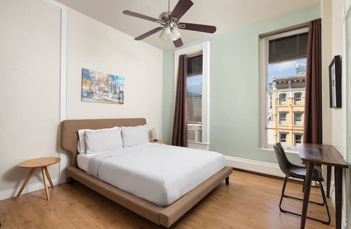 Gaslamp Quarter Hostel | HI San Diego Downtown - Hostel