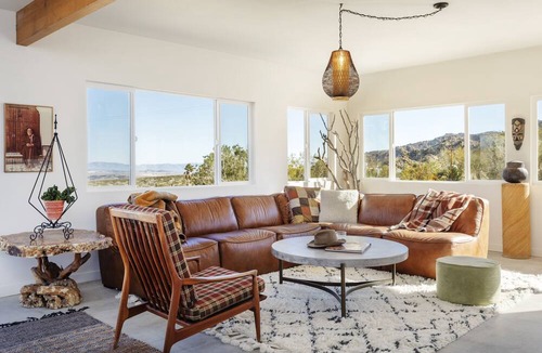 Panorama Heights House | 🌵La Luna Azul - A Private Home in the Boulders w/Hot Tub, Fire Pit and BBQ🌵