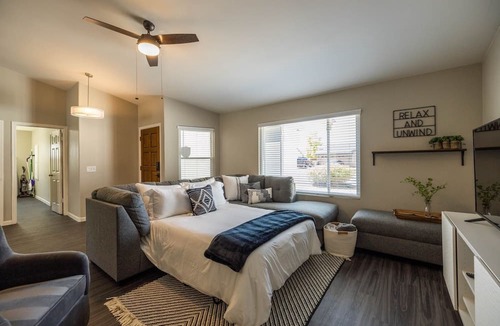La Buena Vida Condo | Glendale Keim 4 Bedroom Home by RedAwning
