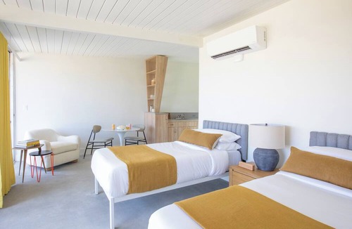 Joshua Tree Hotel | The Bungalows by Homestead Modern at The Joshua Tree Retreat Center