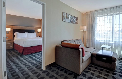 Las Vegas Hotel | TownePlace Suites by Marriott Las Vegas Airport South