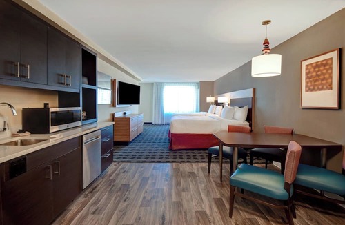 Las Vegas Hotel | TownePlace Suites by Marriott Las Vegas Airport South