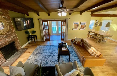 Las Vegas House | Las Vegas Pool House! Ranch Home With Salt Pool and High Speed Internet Close Drive to Strip.