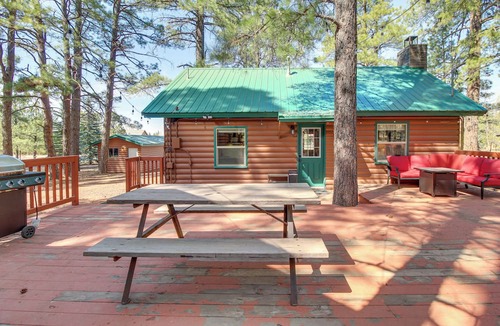 Pinetop Cottage | Cozy Cabin + Casita Pinetop Forest Retreat