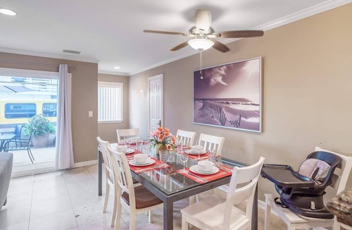 Santa Ana Heights Apartment | Waking up in Your own 3BR Beach Home