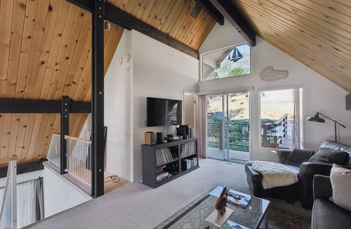 Kelseyville Cottage | Warm And Cozy Mountain And Lake View Haven 2 Bedroom Cottage by RedAwning