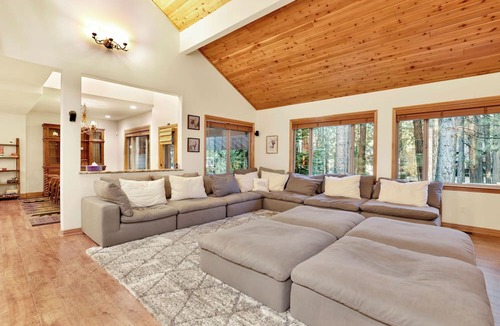 Summit Estates Cabin | THE SPA AT Winterset #2282