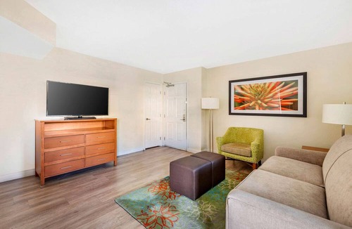 Las Vegas Hotel | Hilton Vacation Club Desert Retreat Las Vegas