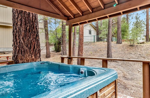 Fox Farm Cabin | 1454-pines And Needles 2 Bedroom Home by RedAwning