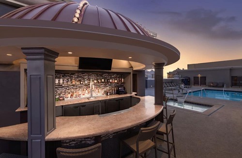 Las Vegas Hotel | Dream Las Vegas Retreat Steps from the Strip!