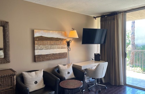 Palm Desert Condo | Retreat Palm Desert Jewel in Shadow Mountain Resort near El Paseo