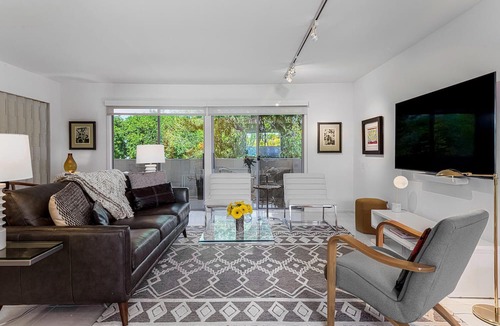 Canyon Corridor Condo | Mod Spot! Midcentury Gem! Pool! Spa! Mtn View! South PS!
