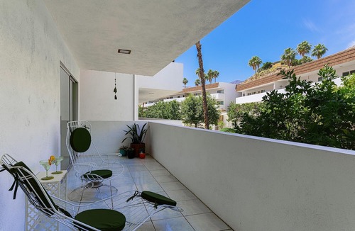 Canyon Corridor Condo | Mod Spot! Midcentury Gem! Pool! Spa! Mtn View! South PS!