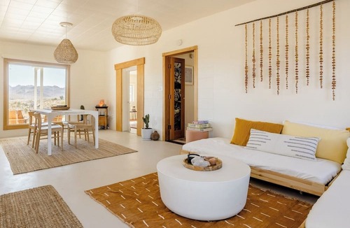 Joshua Tree Highlands Apartment | Desert Retreat – Embrace the Magic of Joshua Tree!