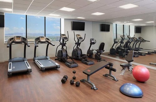 Downtown Las Vegas Hotel | Comfort and Convenience! 3 Convenient Units, Pool, Free Parking