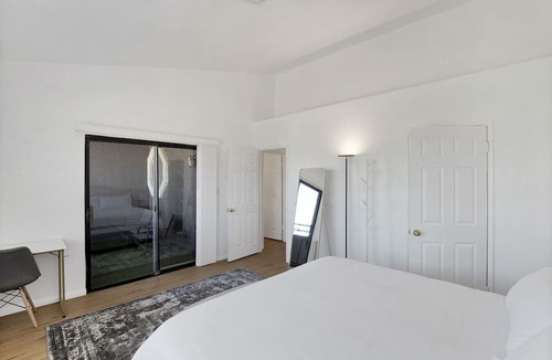 Spring Valley Apartment | Superhost 5 Star ⭐️ Service Spacious 1 Bedroom