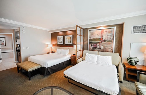 Las Vegas Apartment | StripViewSuites Two Bedroom at Signature