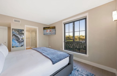 Lake Las Vegas Condo | Luxury and Elegance! Panoramic views of Lake