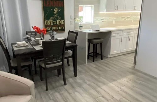 West Los Angeles Apartment | One bedroom new remodel furnished to tens! Pure luxury, professionally decorated