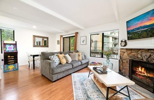 Boulder Bay Condo | Next to Lake. Close to Village and Slopes. BBQ.