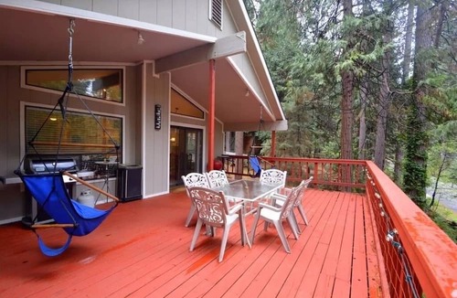 Glencoe House | Spacious Mountain Home-AC/Heating, Hot Tub, Dog Friendly, Game Room w/arcade