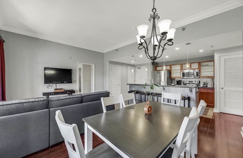 Lake Las Vegas Condo | Escape to Paradise: Luxe 2-Bedroom Retreat