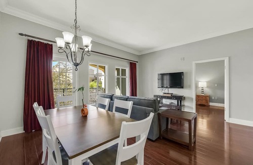 Lake Las Vegas Condo | Escape to Paradise: Luxe 2-Bedroom Retreat