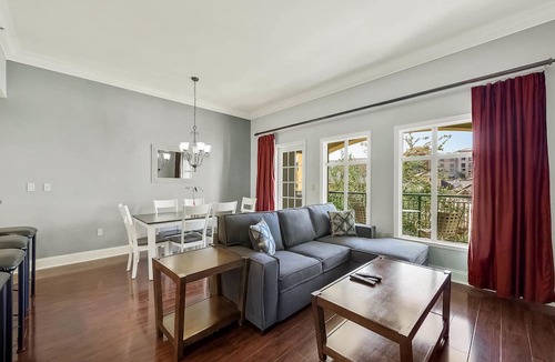 Lake Las Vegas Condo | Escape to Paradise: Luxe 2-Bedroom Retreat