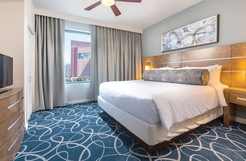 Las Vegas Condo | 2BD/Vegas - Private Living Room and Kitchen in your Condo!