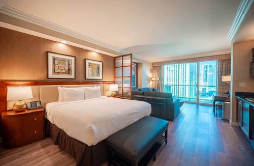 Las Vegas Condo | No Resort Fee Strip View Balcony+ Free Valet+ Pool