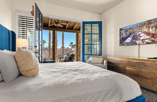La Quinta Apartment | LV100 Upstairs 1 Bedroom Legacy Villas Retreat