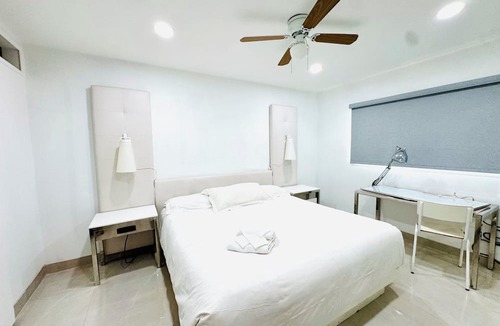 Beverly Green Apartment | Cozy renew 3BR STRIP next LVCC book best-Spot Sale POOL Labor Day LVCC enjoy