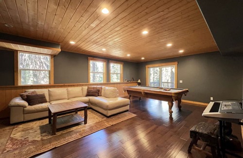 Truckee House | Muhlebach Family Retreat - A Luxury Mountain Getaway