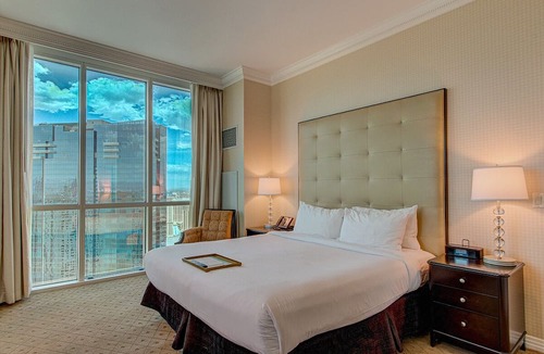 Las Vegas Condo | TOP 38th FLOOR 1 BR PENTHOUSE! BALCONY! SPHERE, F1 Views, POOL-NO RESORT FEES!