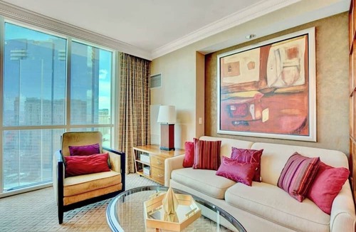 Las Vegas Condo | No Resort Fee | Strip Views, Pools & Parking
