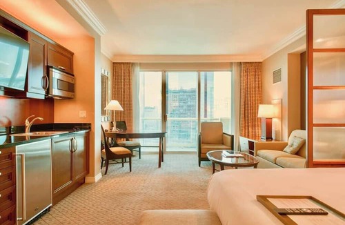 Las Vegas Condo | No Resort Fee | Balcony Strip Views, Pools & Parking