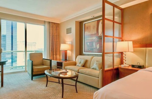 Las Vegas Condo | No Resort Fee | Balcony Strip Views, Pools & Parking