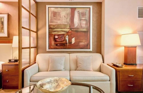 Las Vegas Condo | No Resort Fee | Strip Views, Pools & Parking