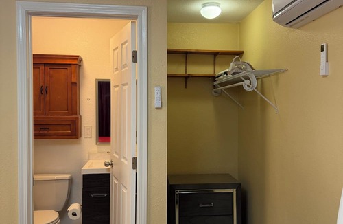 Sunrise Manor Apartment | Soothing 1-bedroom apartment with AC in vibrant Las Vegas