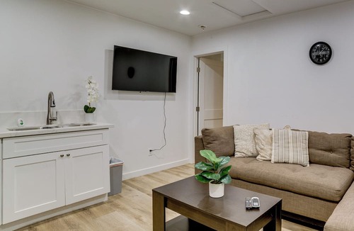 Moreno Valley Apartment | 4 Mi to RUHS! Pet-Friendly Apt w/Grill