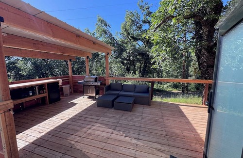 Dunlap Apartment | Crystal Pine Dome- 15 minutes to Kings Canyon/Sequoia NP