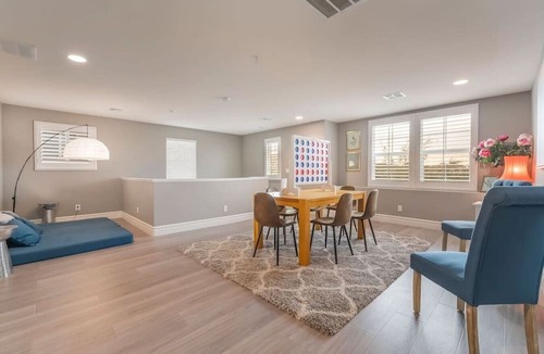 Rhodes Ranch Apartment | Large Groups! Game Room| BBQ| Spacious| Near Strip