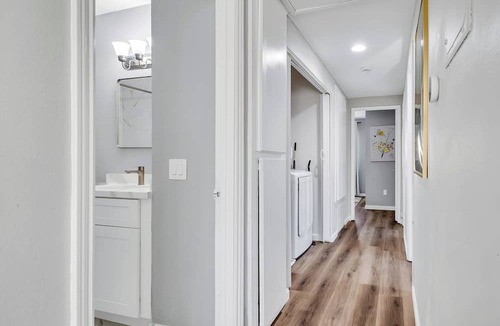 Riverside Condo | 4 min from UCR, open floor-plan, monthly stays available