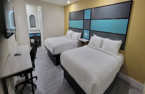 Victorville Apartment | 2 Queen Beds|Access|Nsmk