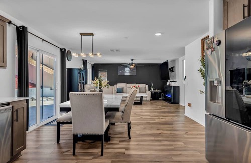 Banning House | Tranquil 3-bedroom house with AC in charming Banning, our Modern Oasis