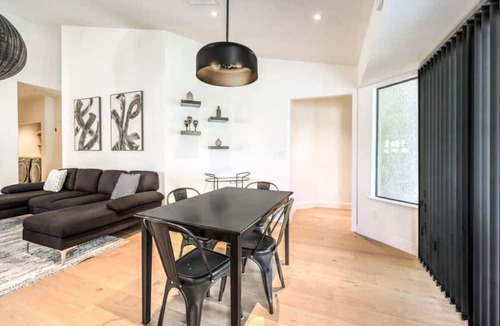 Green Valley North Apartment | Old Mill | Chic Modern Bungalow in Green Valley!