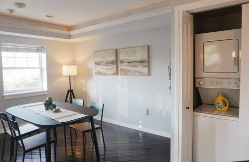 Downtown Salt Lake City Apartment | Modern Downtown Apartment Walk to Restaurants