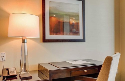Las Vegas Hotel | Spacious hotel suite in marvelous Las Vegas with no resort fee, free coffee/WiFi