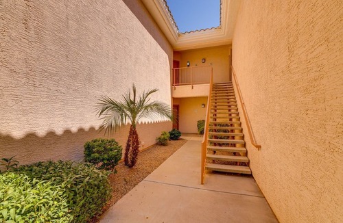 Maryvale Condo | Modern Condo Near Stadiums & Westgate Fun